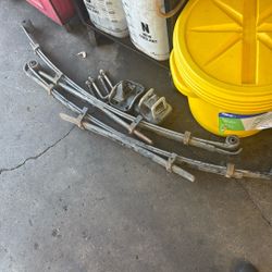 2011 Tacoma Leaf Springs And Shackles $100 Bucks 