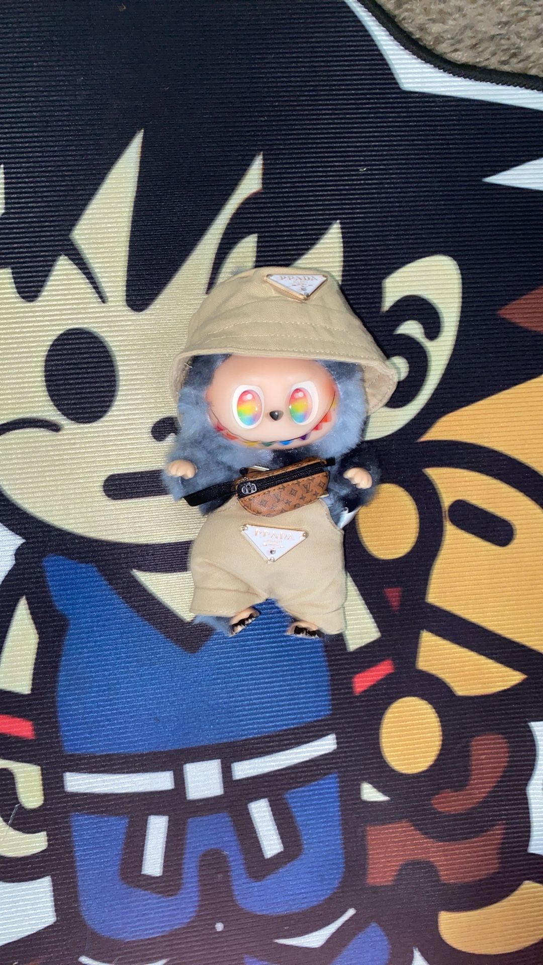 Labubu Chase Hit “rainbow eyes”