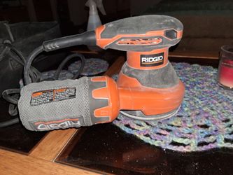 RIDGID Random Orbit Sander with Dust Bag