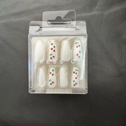 Press on nails