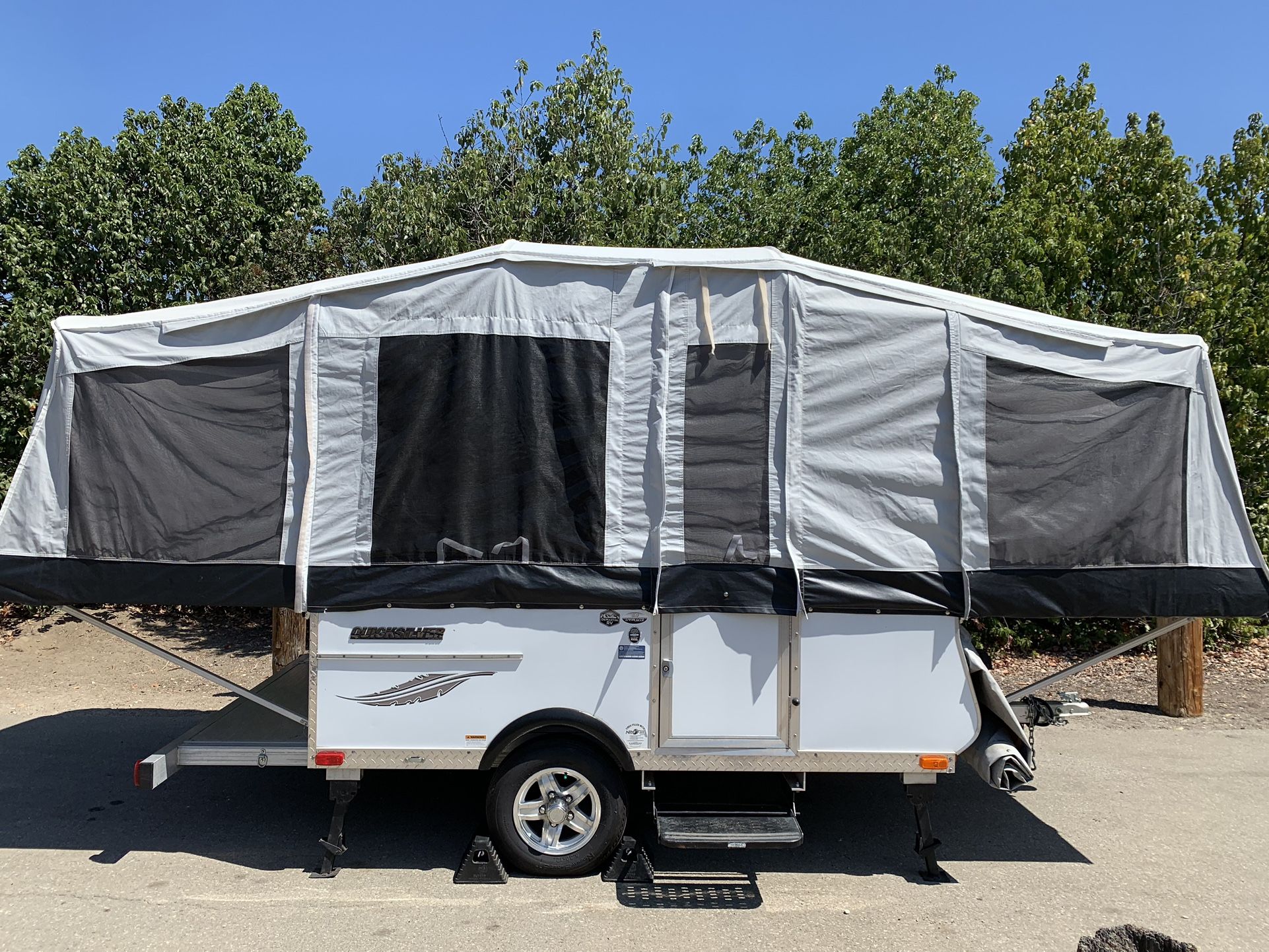 2016 Livin Lite Quicksilver 8.0