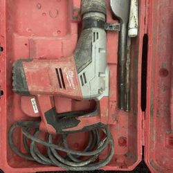Milwaukee Chipping Hammer 