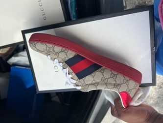 Gucci shoes with box