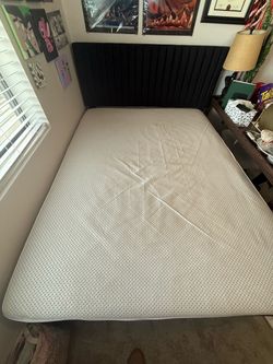 Queen Bedroom Set