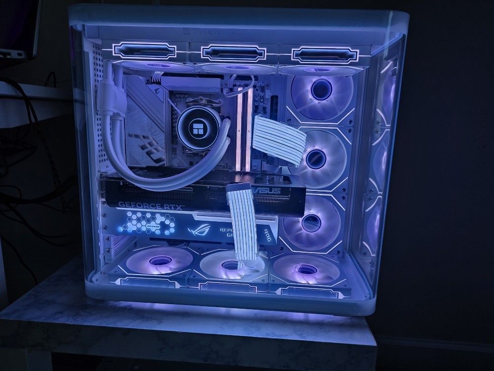 Ryzen 9 9900x3D RTX 5080