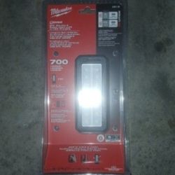 Milwaukee M12 Rover Chargeable Light
