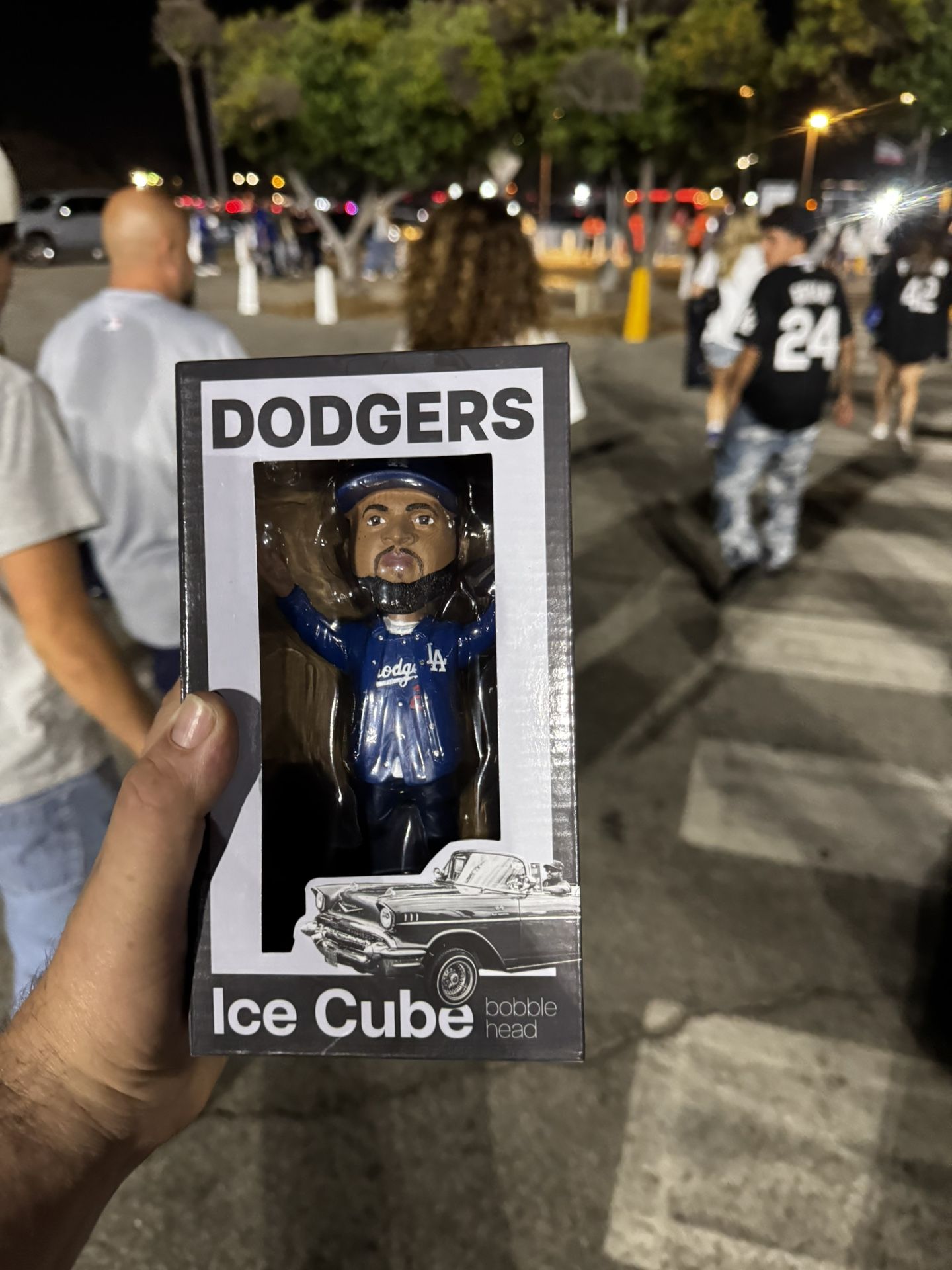 Ice Cube Bobble Head