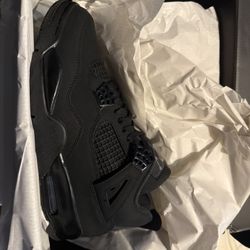 Jordan 4 Black Cat 9.5