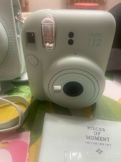 Fujifilm Instax Mini 12 Instant Camera 60mm