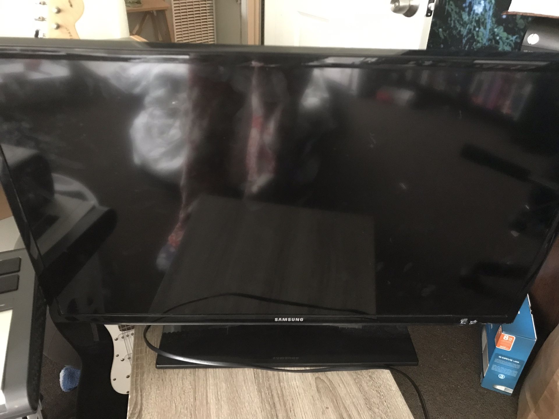 Samsung flat screen 32 inch tv