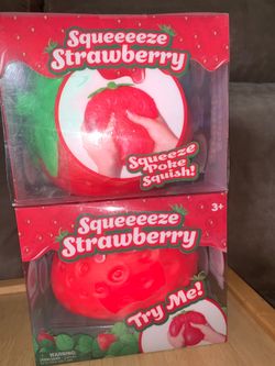 Squeeeeeeze strawberry 🍓