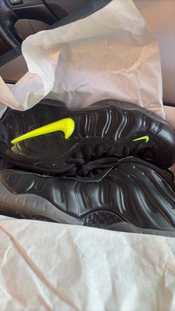 Nike Air Foamposite Black Volt Sneakers
