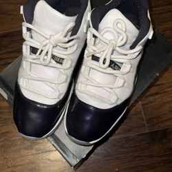 Jordan 11 Emerald  Size 12