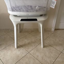 4moms Sleeping Bassinet Excellent Condition