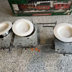 3 Recessed Ceiling Lights 