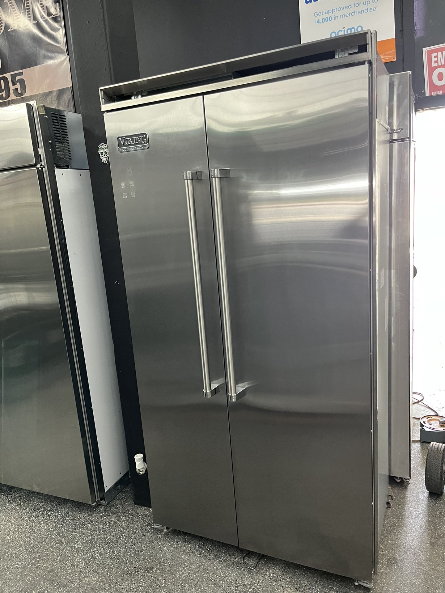 Viking Professional 42 Inch Built In Side By Side Refrigerator Open Box
