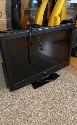 RCA 45” HDMI 1080p With Disk Player Integrated