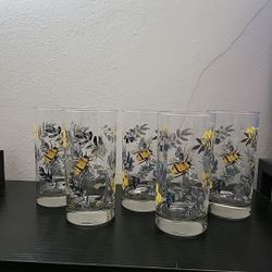 ROYAL NORFOLK Lot Of 5 DRINKING GLASS 6” Tall 16.3oz Spring Bee Design/ Retired