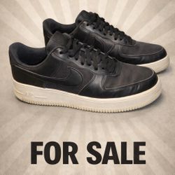 Nike air force 1 black on white size 9(used)