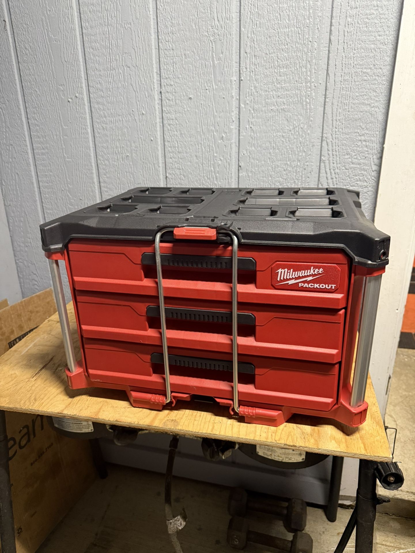 MILWAUKEE PACKOUT 22 in. 3-Drawer Tool Box