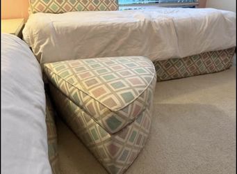 Pie-Shaped Corner Ottoman — Pastel Diamond Pattern