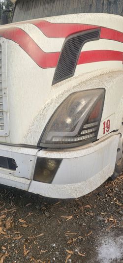 Volvo headlight