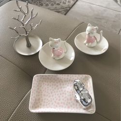 Jewerly And Ring Holders For $15