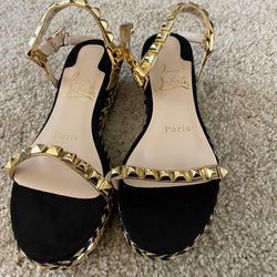 Sandals Black And Gold LOUBUTIN 