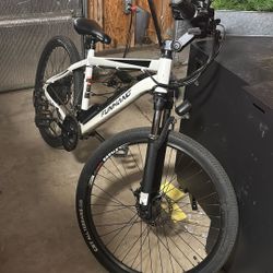 E-bike 20mph Needs Charger Which Is 19 Bucks Can Negotiate Price