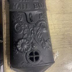 Antique Mail Box 