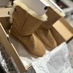 Ugg Women Size 7