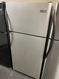 Frigidaire Top Freezer Fridge – Stainless, Clean, Adjustable Shelves