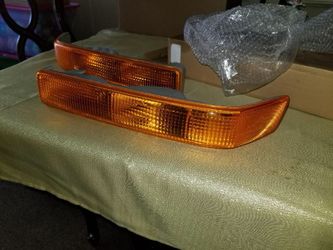 Turn signal markers