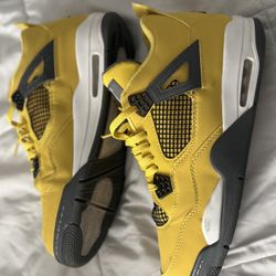 Used Men’s Size 13 Yellow Jordan 4s