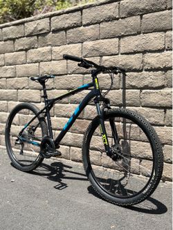 GT Aggressor Pro Mountain Bike