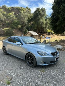 Lexus is250