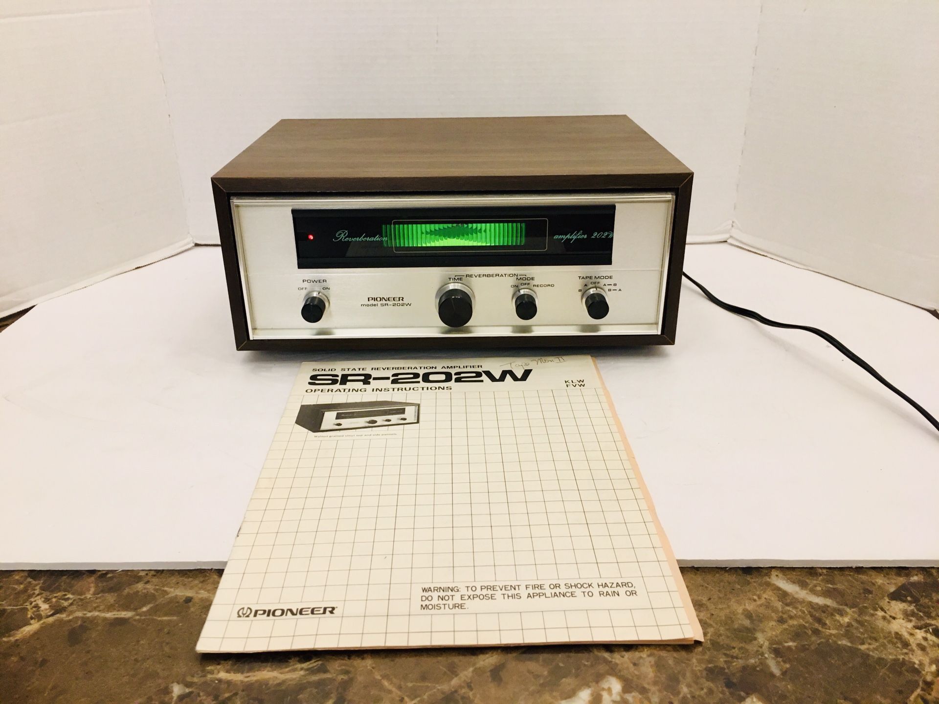 Vintage Mint Condition Pioneer SR-202 W Reverberation Amplifier Home Audio