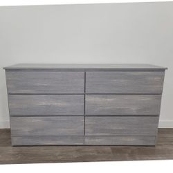 Dresser-Comoda
