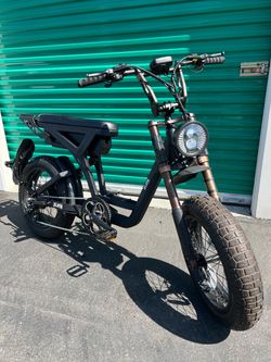 Zumi “Blade” Step Thru E-Bike - Top of the Line Parts! (CLICK SEE MORE BELOW FOR DESCRIPTION)
