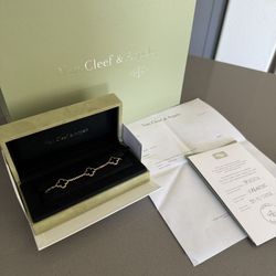 Authentic Van Cleef & Arpels - Yellow gold 5 Motif Bracelet (2023)