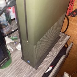 1TB Xbox one X (Battlefield Edition)