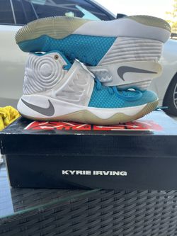Kyrie Irving 2 Xmas 