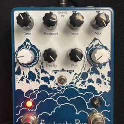 Earthquaker Devices Avalanche Run