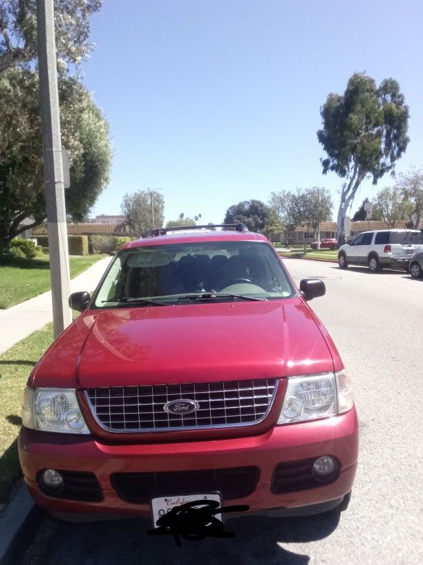 2005 Ford Explorer