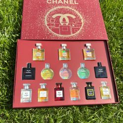 Women perfume gift set Regalos Mujer valentines, Retail $480