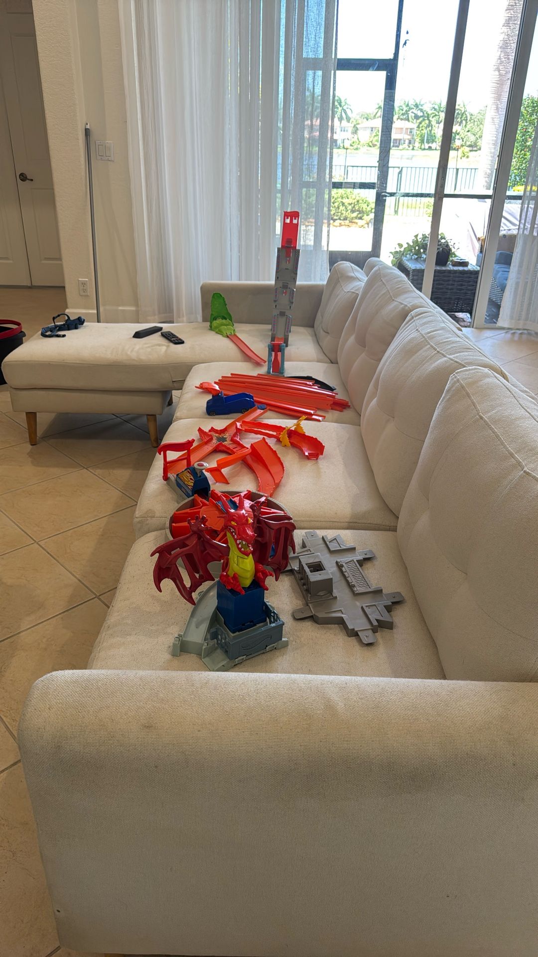 Hot wheels Pieces