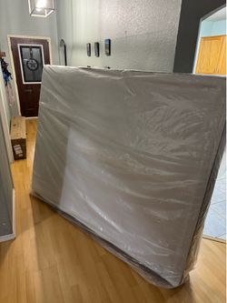 Brand new queen size box spring