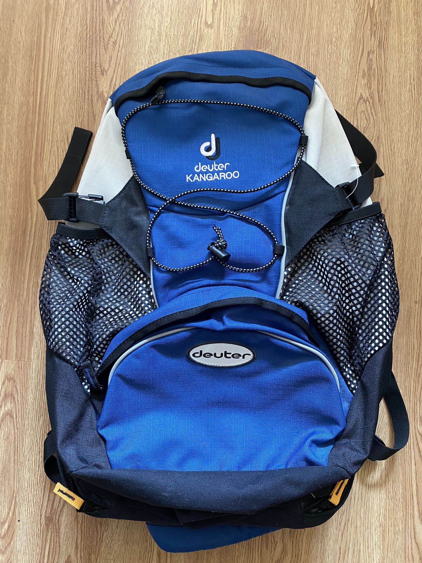 Zachtmoedigheid maag sokken Deuter Kangaroo Alpine Backpack/Child Carrier for Sale in White Plains, NY  - OfferUp