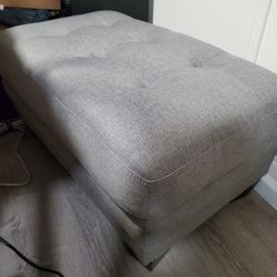 Ottoman Tufted Style