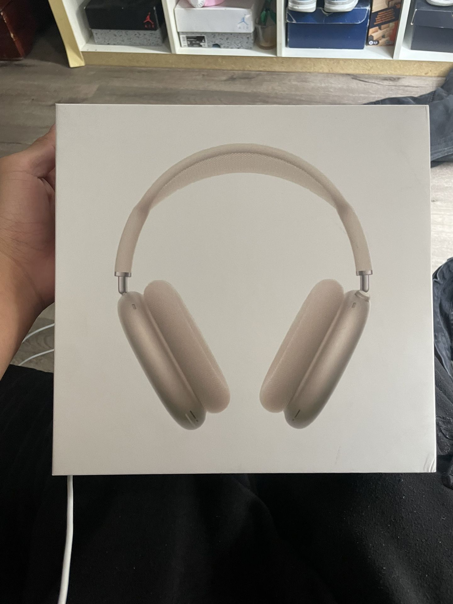 AirPod Max “Starlight “ USB 